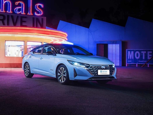 購入 1.6L CVT ガソリン 自動車 ドンフェン 日産 ブルーバード シルフィ 4WD 車両 オンライン製造