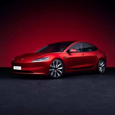 Tesla Model electric car 3 automatic parking accelerates to zero in 6.1 seconds.
